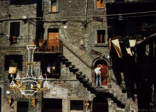 Clicca per vedere l'immagine originale
